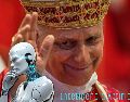 El Papa León XIV saluda a los fieles al final de una misa de Pentecostes en la basílica de San Pedro del Vaticano, el domingo 24 de mayo de 2026, previo a la publicación de la encíclica sobre la IA. AP / ARCHIVO