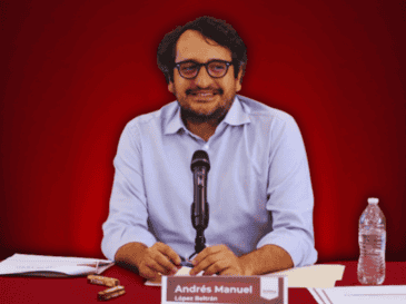 Andy deja la Secretaría de Organización de Morena tras sumar 10 millones de nuevos afiliados para buscar una diputación federal por Tabasco. FACEBOOK / Andrés Manuel López Beltrán