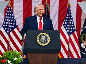 Estados Unidos e Irán han intensificado en los últimos días sus contactos y ultiman los detalles de un acuerdo que permitiría poner fin a la guerra. EFE/EPA/K. Mazza