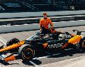 Patricio O’Ward mantiene una constante presencia en la pelea por la victoria en Indy 500, aunque las estrategias y banderas amarillas le han impedido coronarse. X/ @PatricioOWard.
