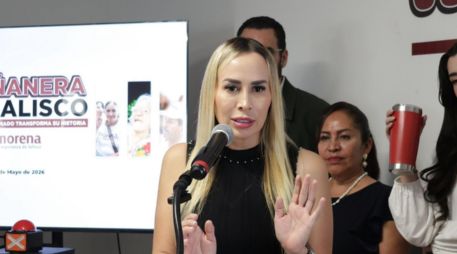 La líder morenista afirmó que a través de páginas y cuentas en redes sociales se distribuyen contenidos falsos y mensajes manipulados con el objetivo de desinformar a la población. CORTESÍA