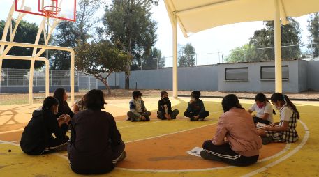 Autoridades educativas aseguraron que el objetivo es que los alumnos estén expuestos a los rayos UV el menor tiempo posible. EL INFORMADOR/ARCHIVO