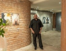 La propuesta visual de García-Villa se sostiene en una fotografía cuidada y minimalista, donde cada encuadre parece construido desde la contemplación y no desde el exceso. CORTESÍA