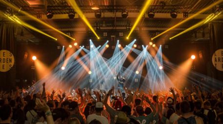 Conciertos, ambiente nocturno y espectáculos masivos marcarán el cierre de mayo en la capital de Jalisco. PEXELS