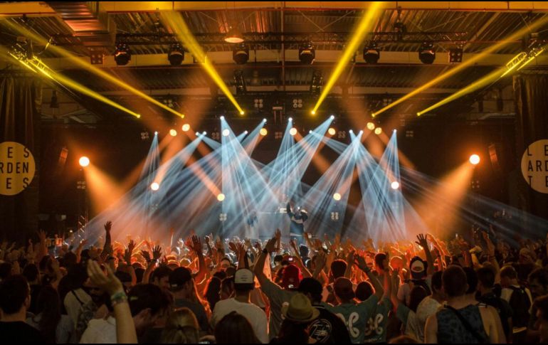 Conciertos, ambiente nocturno y espectáculos masivos marcarán el cierre de mayo en la capital de Jalisco. PEXELS