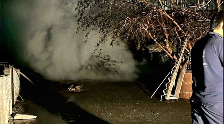 El géiser emergió repentinamente en Ixtlán de los Hervores expulsando agua hirviendo, lodo y vapor. CAPTURA DE VIDEO
