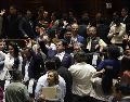 La reforma fue aprobada en lo general por 341 votos a favor y 124 en contra; las reservas al dictamen serán discutidas mañana, a partir de las 09:00 horas. SUN/C. Mejía