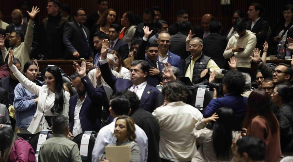 La reforma fue aprobada en lo general por 341 votos a favor y 124 en contra; las reservas al dictamen serán discutidas mañana, a partir de las 09:00 horas. SUN/C. Mejía
