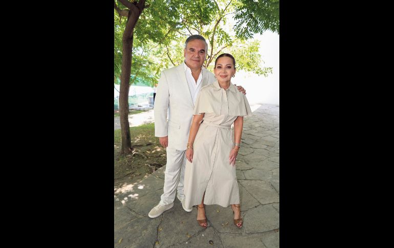 Octavio Hernández y Adriana Martínez.