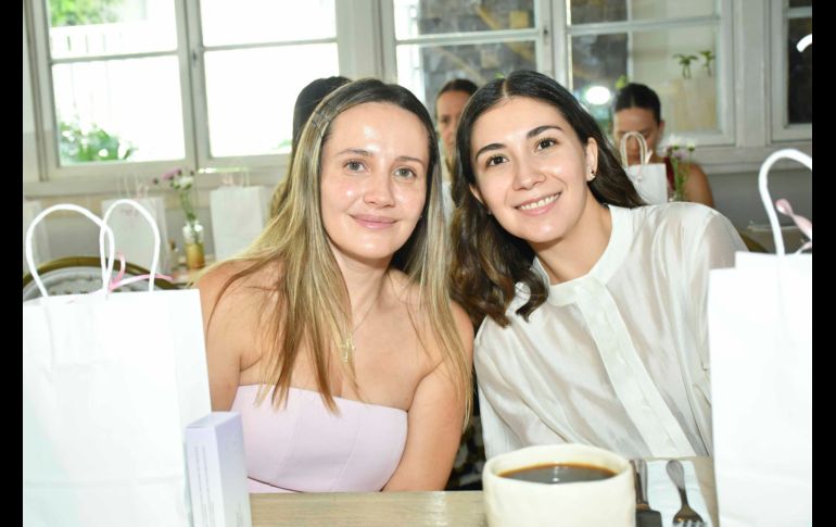 Adriana Ochoa y Natalia Saldaña. GENTE BIEN JALISCO / Revista del 29 de mayo 2026