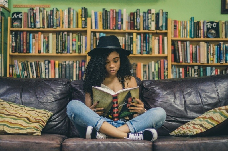 El verdadero cambio no ocurre solo al leer frases motivacionales o consumir contenido inspirador, sino al aplicar pequeñas transformaciones constantes en la vida diaria. UNSPLASH&nbsp;