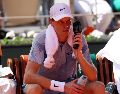 Tras la derrota de Sinner, el serbio Djokovic es el gran favorito para ganar el Roland Garros. EFE / M. Badra