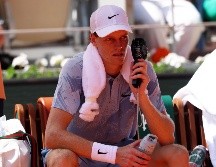 Tras la derrota de Sinner, el serbio Djokovic es el gran favorito para ganar el Roland Garros. EFE / M. Badra