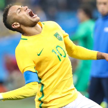 La presencia de Neymar en la lista de Carlo Ancelotti fue toda una sorpresa, pues el técnico italiano nunca le había convocado desde que asumió las riendas de Brasil, en mayo de 2025. IMAGO7