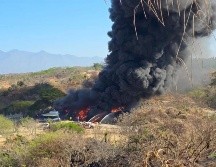 26 elementos en total intervienen con tres motobombas, cuatro pipas, una retroexcavadora, una ambulancia y tres camionetas tipo pick up. ESPECIAL