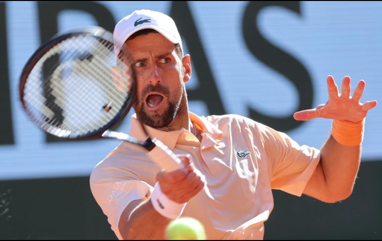 Si, con solo 19 años, quiere llegar a unos octavos de un grande, Fonseca deberá derribar el viernes a un monumento del tenis, Djokovic. EFE / ARCHIVO