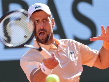 Si, con solo 19 años, quiere llegar a unos octavos de un grande, Fonseca deberá derribar el viernes a un monumento del tenis, Djokovic. EFE / ARCHIVO