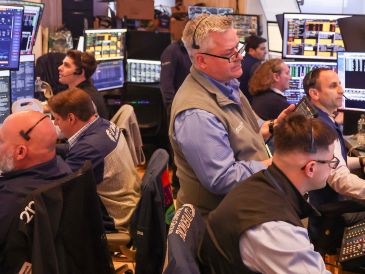 El petróleo WTI cerró la sesión con un aumento del 0.25 %, que dejó un precio de 88.9 dólares el barril hoy. EFE/S. Yenesel