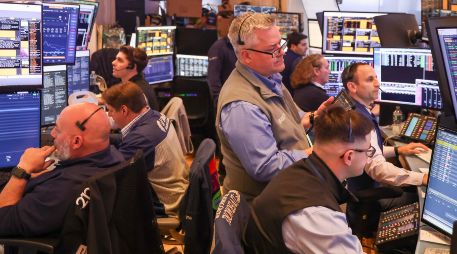 El petróleo WTI cerró la sesión con un aumento del 0.25 %, que dejó un precio de 88.9 dólares el barril hoy. EFE/S. Yenesel
