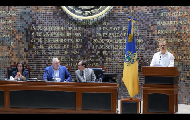 El diputado Tonatiuh Bravo, promotor de la propuesta, destacó la aprobación por parte del Congreso de ambos acuerdos. EL INFORMADOR / A. Navarro