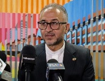 El embajador de Irán en Mexico, Albolfazl Pasandideh, participa durante una conferencia de prensa este jueves en la ciudad de Tijuana. EFE/J.Terríquez