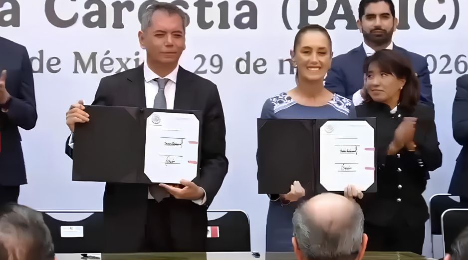 Este viernes, Claudia Sheinbaum encabezó en Palacio Nacional la renovación del PACIC junto con representantes del sector empresarial para mantener controlados los precios de la canasta básica. ESPECIAL / Gobierno de México