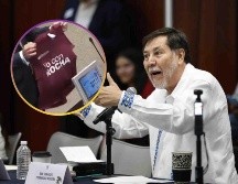 Durante el intercambio de reclamos, voces sin identificar desde otros escaños gritaban 
