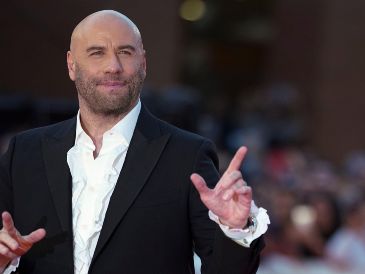 John Travolta decidió darle un giro a su imagen y a los fans... ¡les encantó! AP/ARCHIVO