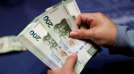 El tipo de cambio tocó un máximo de 17.54 pesos por dólar el 5 de mayo y un mínimo de 17.16 pesos por dólar el 11 de mayo. EFE/ARCHIVO