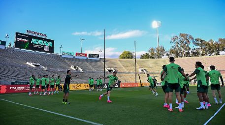 Entrenamiento de la Selección de México en el Rose Bowl Stadium previo al partido contra Australia, penúltimo de su preparación para el Mundial 2026. IMAGO7/E. Espinosa