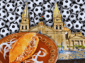 El platillo insignia por excelencia es la torta ahogada, un verdadero emblema culinario de la región. ESPECIAL / CANVA