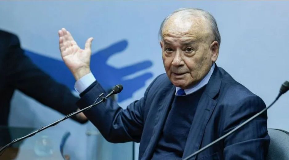 La noticia fue dada a conocer durante las primeras horas del día y rápidamente generó reacciones en el entorno deportivo, donde su nombre permaneció durante más de 30 años como uno de los más representativos de la institución cementera. IMAGO7.
