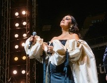 Miriam Solís. La cantante se caracteriza por su presencia artística elegante y su voz emotiva. CORTESÍA