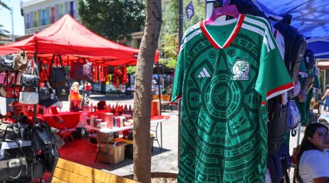 Se establecerá un perímetro de hasta tres kilómetros alrededor de los estadios y de los espacios del FIFA Fan Festival en el cual estará prohibida la venta de mercancía apócrifa. EL INFORMADOR/A. Navarro