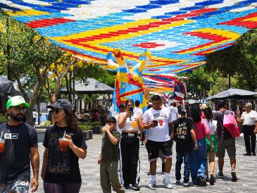 A 11 días del inicio del Mundial de la FIFA 2026, Zapopan recibe la fiesta del futbol con una obra de arte y cientos de visitantes en su Centro Histórico. EL INFORMADOR / J. ACOSTA