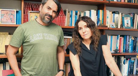 Tlemilco Lozano y Sara Valenzuela, integrantes de la banda, agradecen la fidelidad de su público. EL INFORMADOR/ J. Acosta