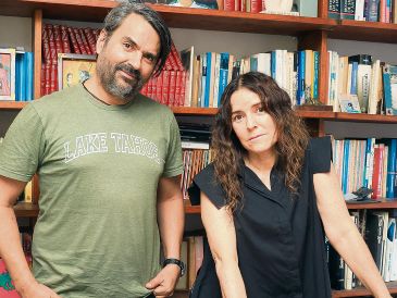 Tlemilco Lozano y Sara Valenzuela, integrantes de la banda, agradecen la fidelidad de su público. EL INFORMADOR/ J. Acosta