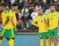 Tras horas de incertidumbre y un retraso por problemas migratorios, la Selección de Sudáfrica finalmente aborda su vuelo chárter hacia México para disputar el partido inaugural del Mundial 2026. ESPECIAL