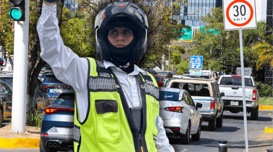 La Policía Vial de Jalisco inicia multas de hasta 7 mil pesos a conductores con placas vencidas. EL INFORMADOR/ARCHIVO ESPECIAL/Policía Vial Jalisco