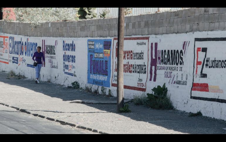 La pinta de bardas promocionando personajes políticos es una de las violaciones electorales más denunciadas. EL INFORMADOR/ARCHIVO