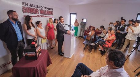Erika Pérez García y Carlos Lomelí Bolaños encabezaron la última reunión del Comité Estatal de Morena Jalisco. ESPECIAL