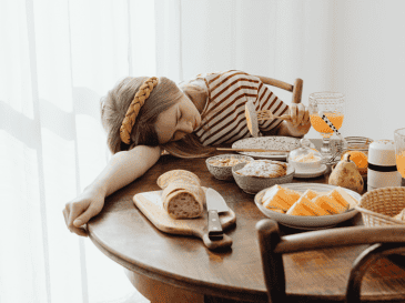 La primera comida del día no solo sirve para quitar el hambre: también puede influir en cómo te sentirás durante toda la mañana. CANVA
