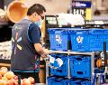 Las ofertas son válidas en las más de 2 mil sucursales físicas de Walmart y en su tienda en línea, que tiene las modalidades de entrega a domicilio y "pickup". EFE/Archivo