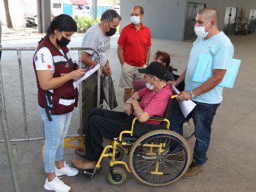De acuerdo con lo informado por las autoridades de salud, el proceso se realizará mediante dos calendarios mensuales organizados por la letra inicial del primer apellido de los solicitantes. EL INFORMADOR/ ARCHIVO