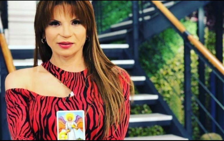 Mhoni Vidente revela las cartas del tarot que marcarán el destino de cada signo durante esta semana de junio. FACEBOOK / Mhoni Vidente