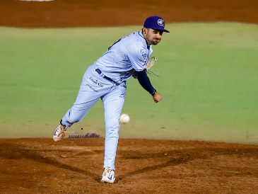 César Gómez cargó con la derrota después de cinco entradas de labor. CORTESÍA/Charros de Jalisco