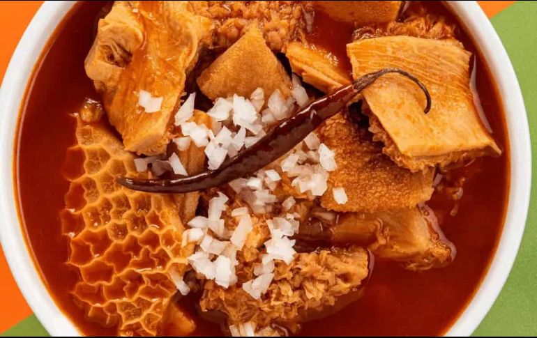 El menudo es más que un remedio para la resaca, es una fuente rica en proteínas, colágeno y Vitamina B12. ESPECIAL