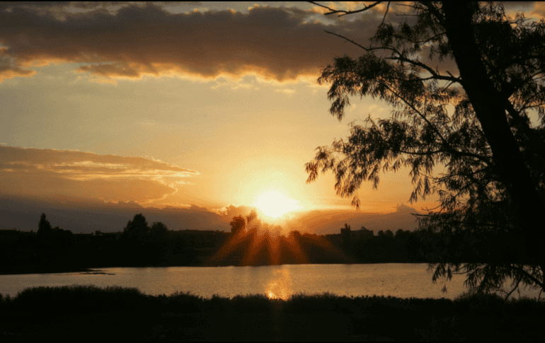 Históricamente, el solsticio de verano ha sido un evento de gran relevancia para diversas culturas alrededor del mundo, desde las antiguas civilizaciones prehispánicas en México hasta los pueblos celtas en Europa. CANVA