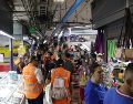 Personal de la Coordinación General de Cuidamos Guadalajara ha realizado recorridos permanentes en los negocios para brindar información sobre los trabajos. CORTESÍA