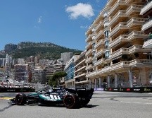 Kimi Antonelli, que no había podido meterse a los primeros tres lugares en las sesiones de práctica, paró el cronómetro en 1:12:051 en el circuito de Montecarlo. EFE / S. Nogier